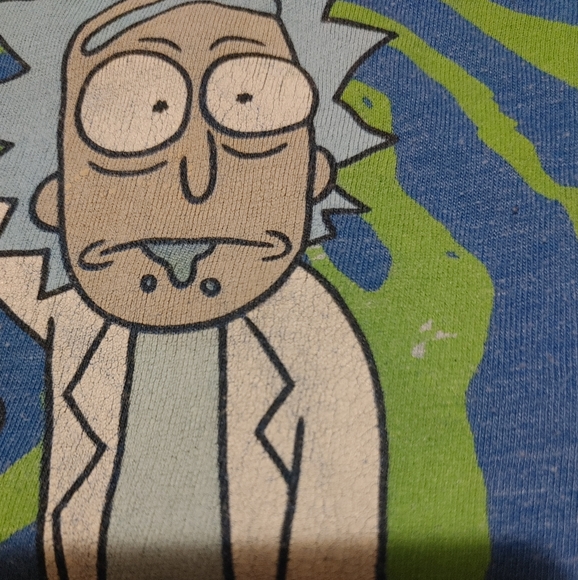 Rick & Morty shirt size medium comfortable graphic tee - Picture 2 of 4